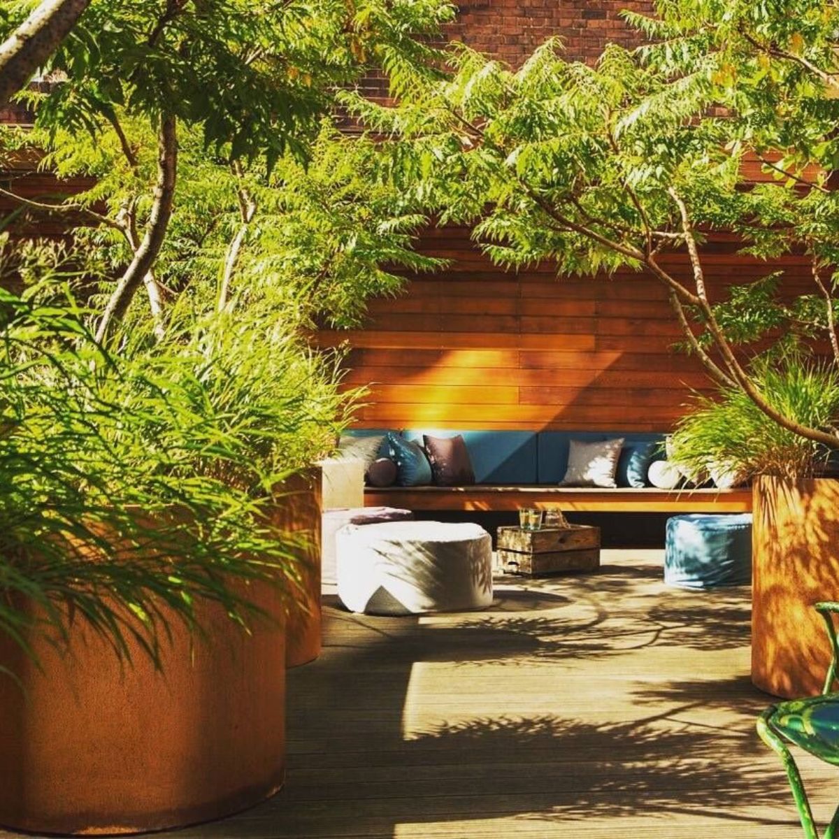 Boombakken en plantenbakken voor de tuin