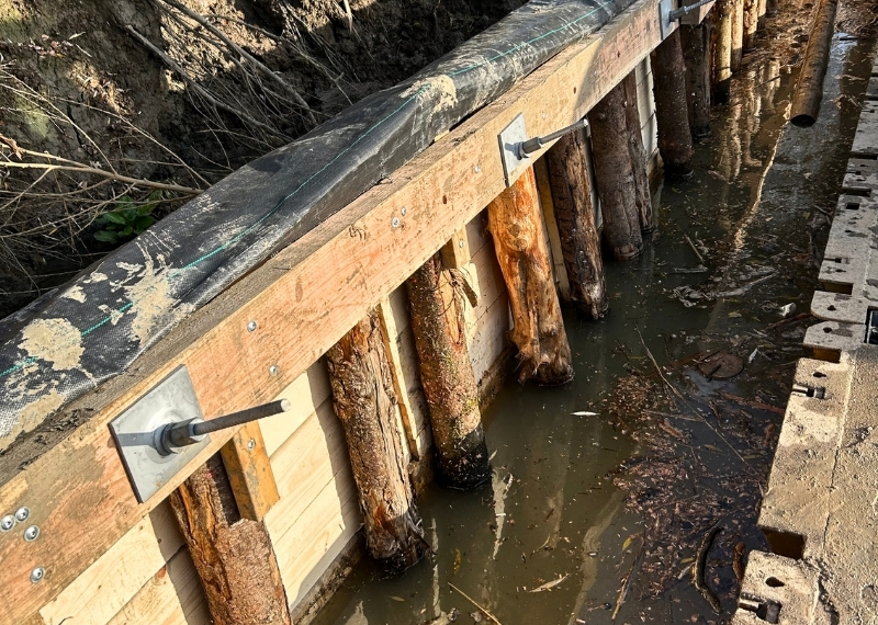 Vulcan - Dreumel - bodemerosie - beschoeiing - klapankers - GreenMax (6)